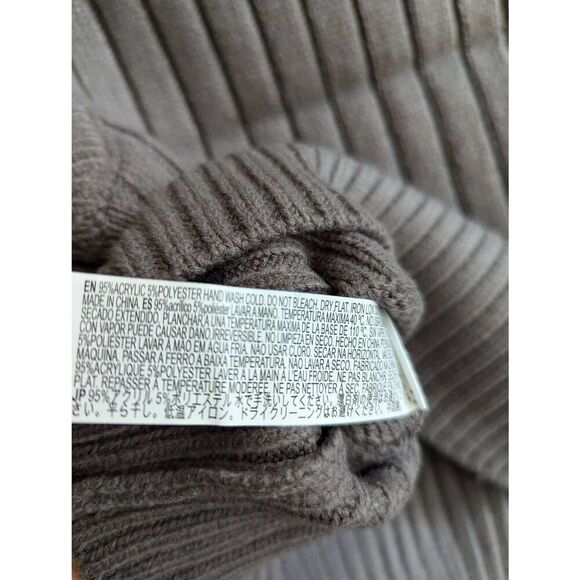 Forever 21 turtle neck ribbed sweater vest Small - Picture 4 of 5